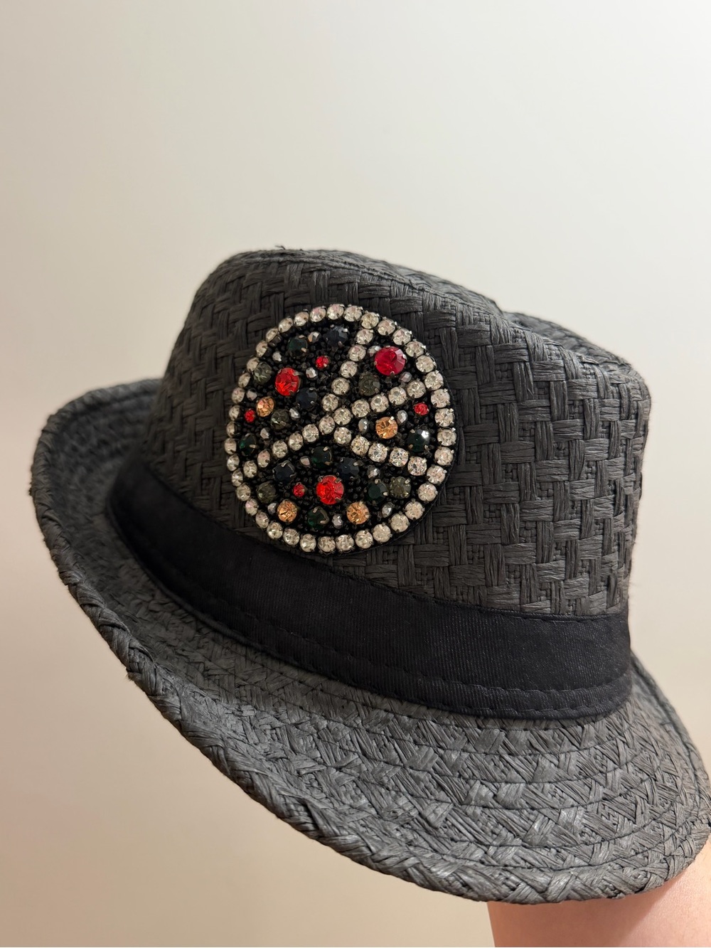 Black peace sign fedora